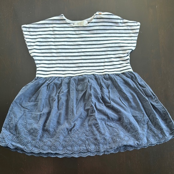 Zara White and Blue Casual Sundress with Dolman Sleeves - Picture 1 of 3